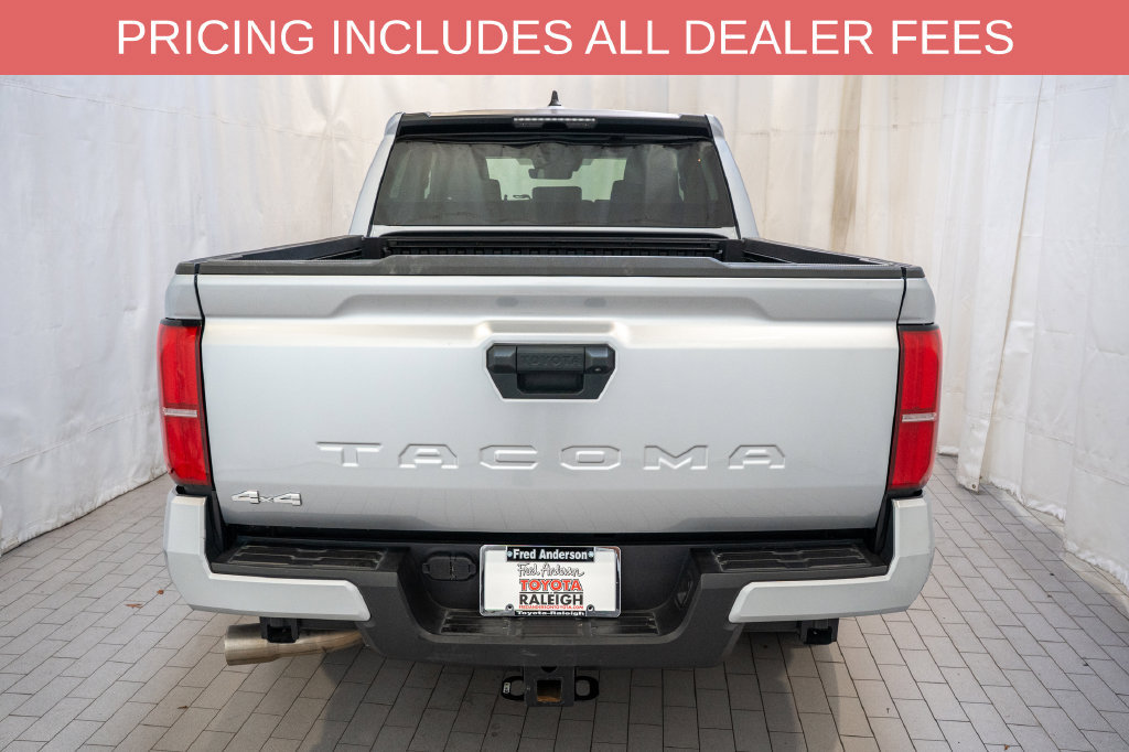 Certified 2025 Toyota Tacoma SR5 AWD/4WD image 4