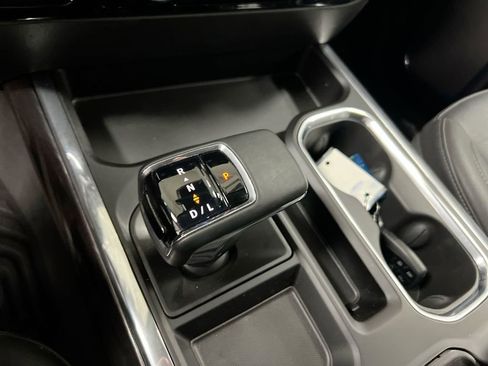 Used 2023 Chevrolet Silverado 1500 LTZ image 18