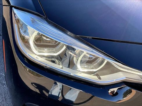 Used 2018 BMW 320i Sedan image 27