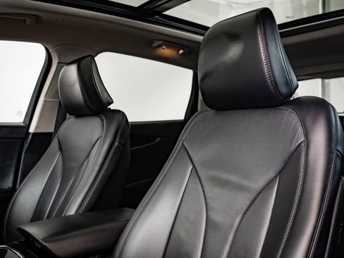 Used 2022 Lincoln Nautilus Reserve w/ Equipment Group 201A image 22