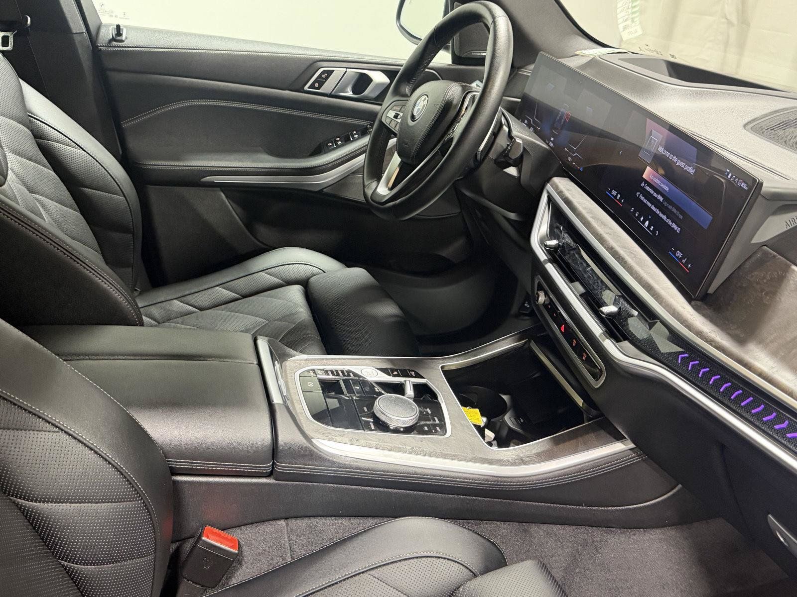 Used 2024 BMW X5 xDrive40i w/ Premium Package AWD/4WD image 8