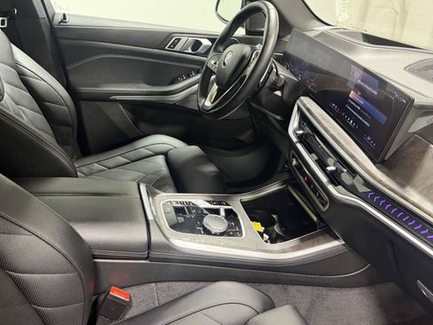 Used 2024 BMW X5 xDrive40i w/ Premium Package AWD/4WD image 8