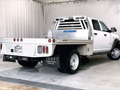 Used 2022 RAM 5500 Tradesman w/ Chrome Appearance Group AWD/4WD image 13