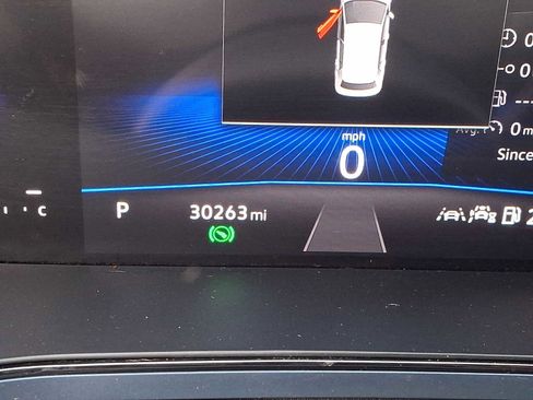 Used 2024 Volkswagen Taos SE image 12