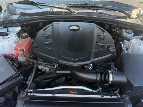 Used 2017 Chevrolet Camaro LS RWD image 8