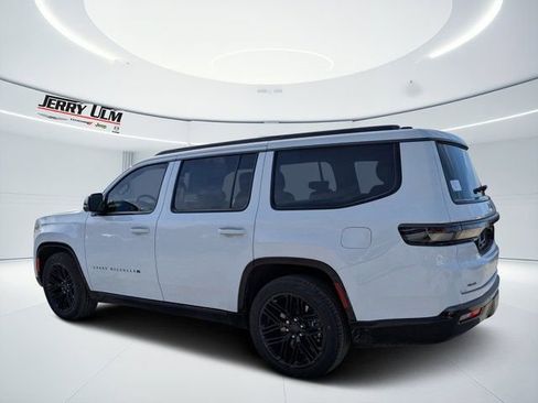 New 2026 Jeep Grand Wagoneer Limited AWD/4WD image 5