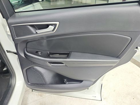 Used 2020 Ford Edge SEL w/ Convenience Package image 41