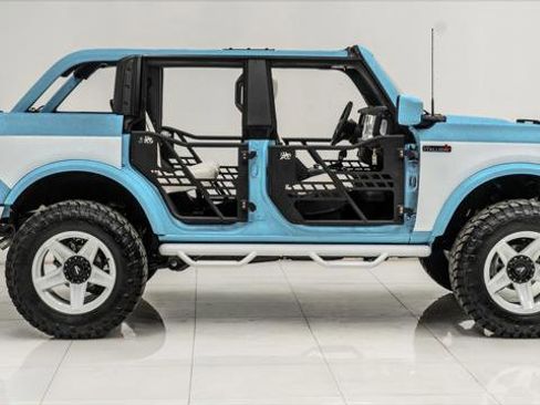 Used 2025 Ford Bronco 4-Door image 7