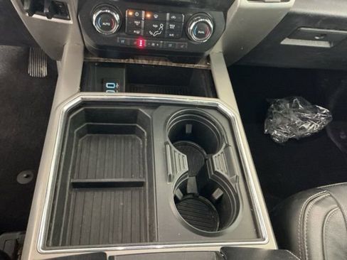 Used 2018 Ford F250 Lariat w/ Lariat Ultimate Package AWD/4WD image 20