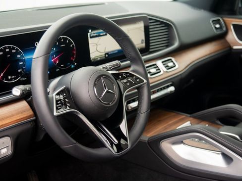 Used 2025 Mercedes-Benz GLE 350 4MATIC image 31