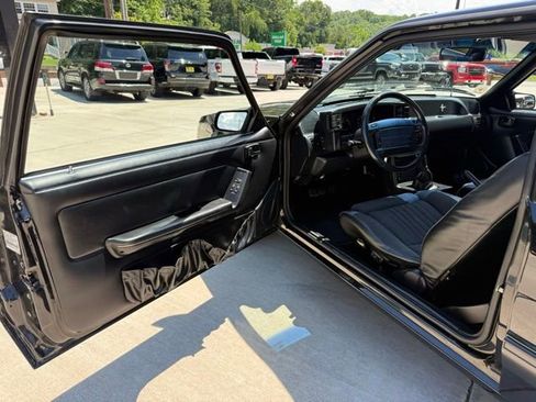 Used 1991 Ford Mustang LX RWD image 15