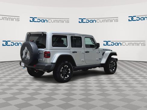 Used 2024 Jeep Wrangler Unlimited Rubicon 4xe AWD/4WD image 9
