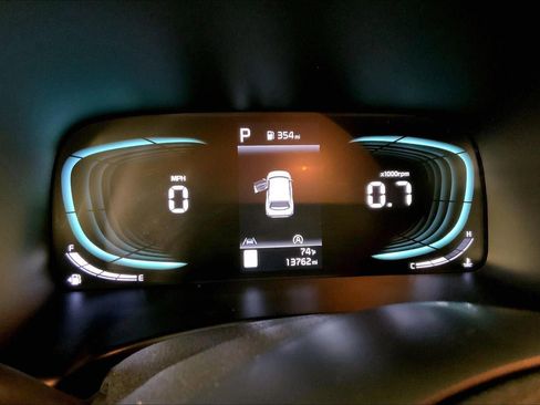 Certified 2025 Kia Soul LX w/ LX Technology Package image 20