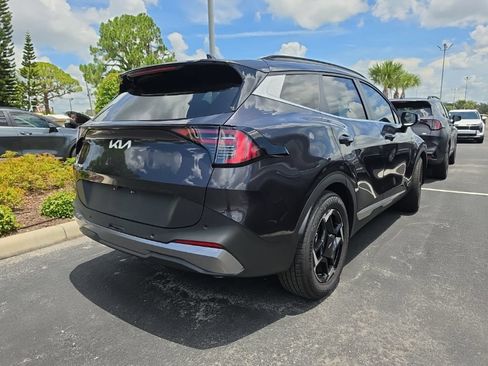 Certified 2026 Kia Sportage EX w/ EX Panorama Roof Package FWD image 15