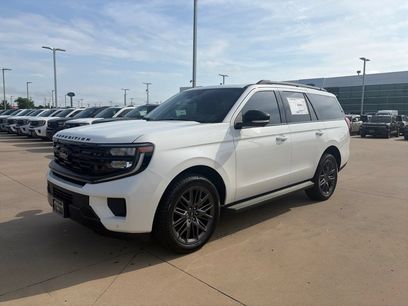 New 2026 Ford Expedition Platinum w/ Stealth Appearance Package