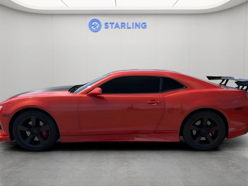 Used 2010 Chevrolet Camaro SS w/ RS Package RWD image 2
