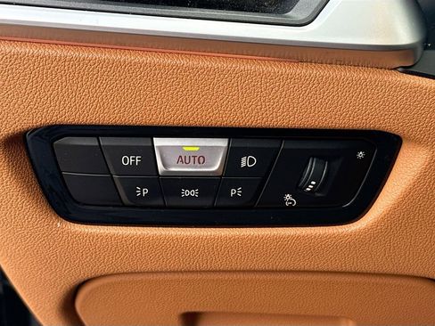 Used 2020 BMW 330i 330i w/ Premium Package image 35