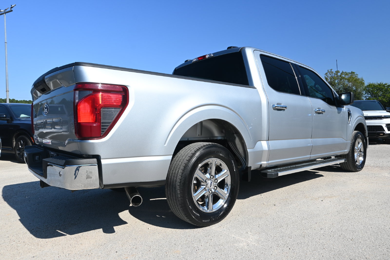 Used 2025 Ford F150 XLT w/ Equipment Group 301A Standard RWD image 2