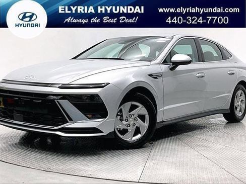 New 2025 Hyundai Sonata SE image 1
