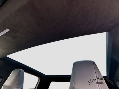 Used 2025 Tesla Cybertruck AWD Crew Cab image 16