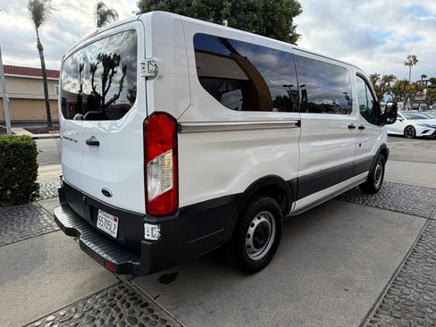 Used 2018 Ford Transit 150 XL RWD image 5