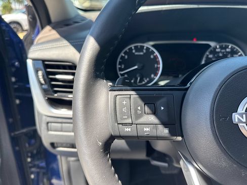 Certified 2023 Nissan Rogue SL w/ SL Premium Package FWD image 16