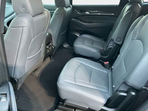 Used 2024 Buick Enclave Premium image 14
