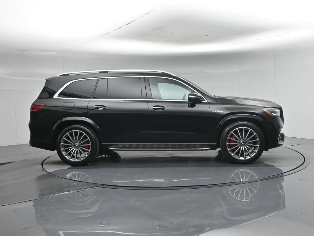 Used 2025 Mercedes-Benz GLS 63 AMG 4MATIC image 22