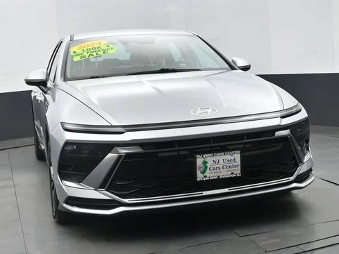 Used 2024 Hyundai Sonata SEL FWD image 3