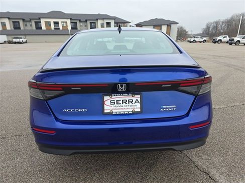 Used 2023 Honda Accord Sport image 12