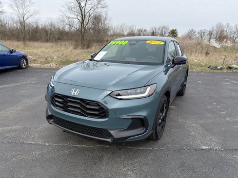 Used 2024 Honda HR-V Sport image 2