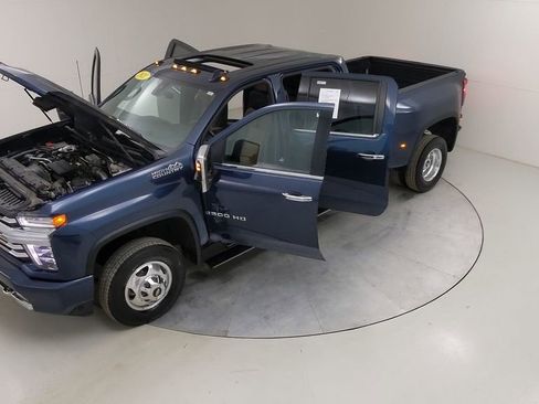 Used 2021 Chevrolet Silverado 3500 High Country image 59