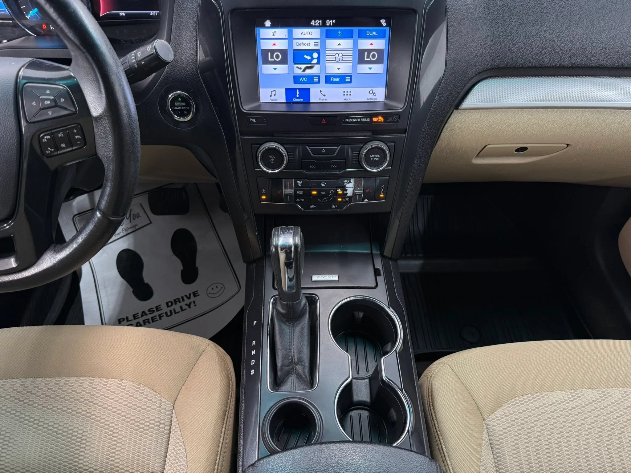 Used 2017 Ford Explorer XLT w/ Equipment Group 201A FWD image 15