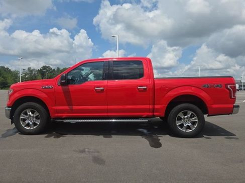 Used 2017 Ford F150 XLT w/ Equipment Group 302A Luxury AWD/4WD image 12