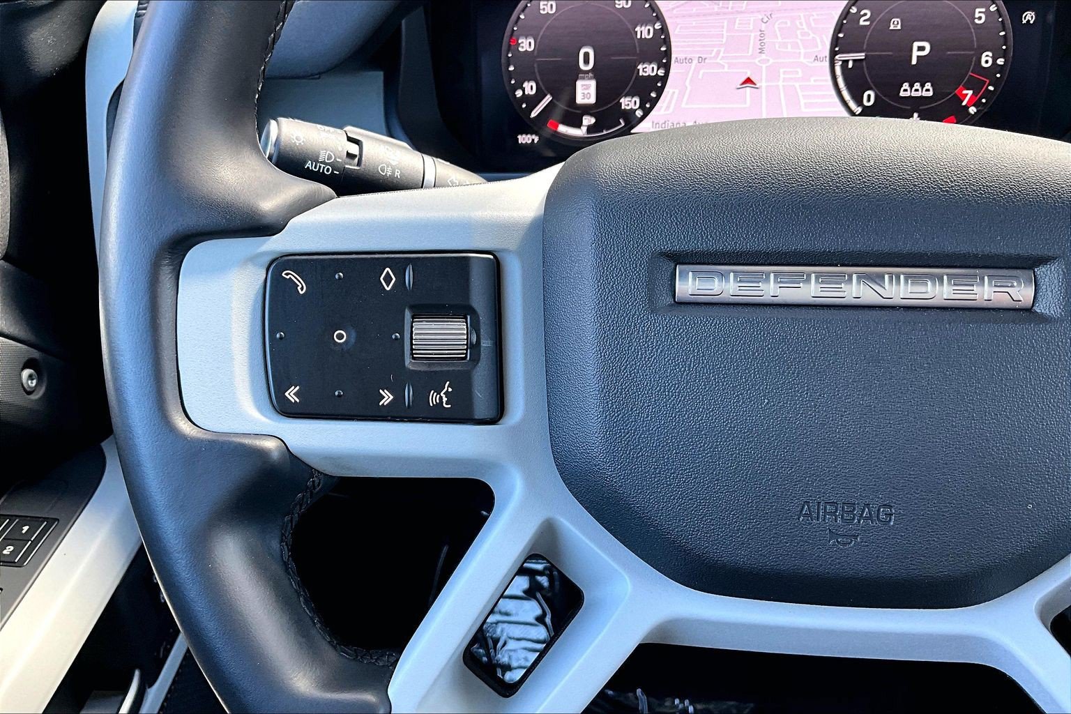 Used 2023 Land Rover Defender 110 X-Dynamic SE AWD/4WD image 18
