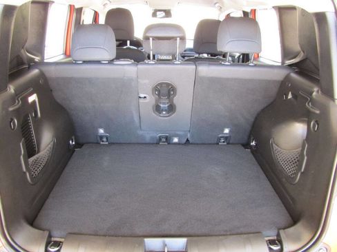 Used 2020 Jeep Renegade Latitude w/ Popular Equipment Group image 25