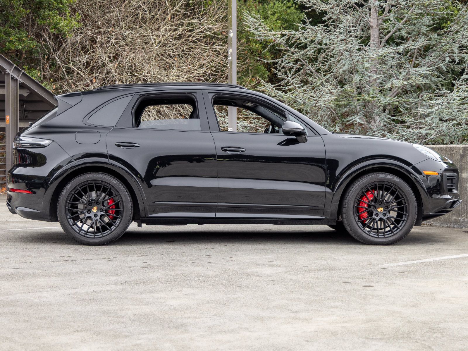 Certified 2023 Porsche Cayenne GTS AWD/4WD image 12