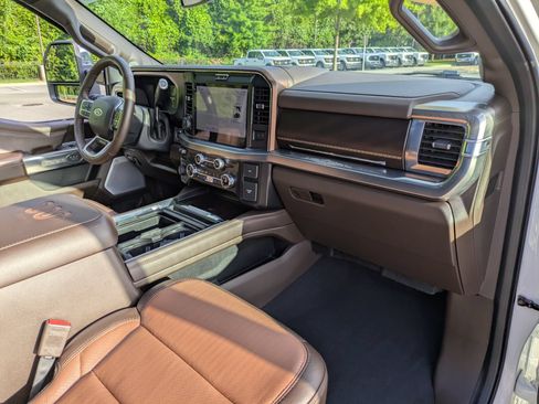 Certified 2025 Ford F250 King Ranch w/ Chrome Package AWD/4WD image 42
