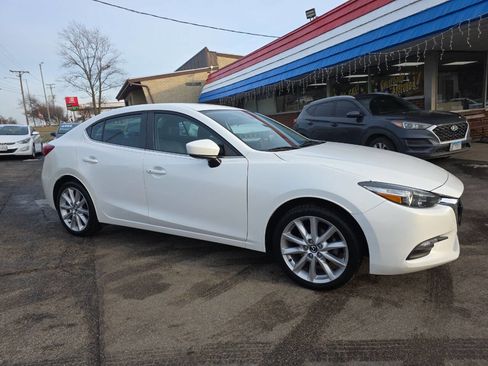 Used 2017 MAZDA MAZDA3 Touring image 3