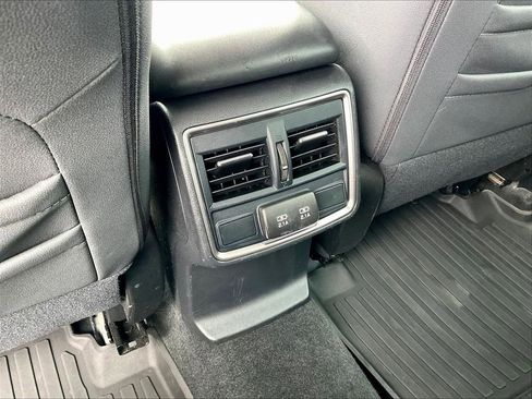 Used 2023 Subaru Forester Premium AWD/4WD image 27
