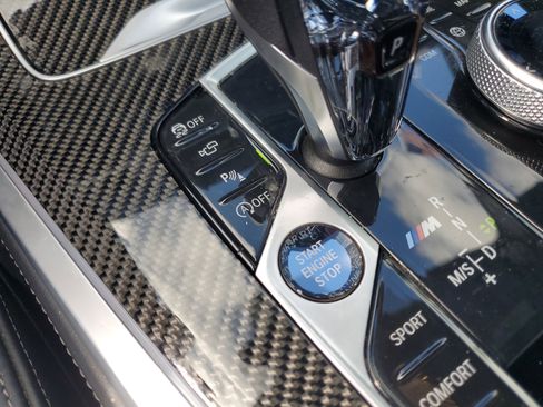 Used 2021 BMW X5 M50i w/ Premium Package image 28