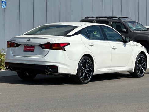 New 2025 Nissan Altima 2.5 SR image 4
