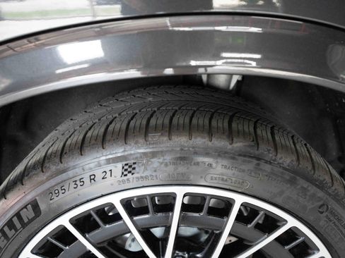 Used 2025 Mercedes-Benz GLC 43 AMG 4MATIC image 31