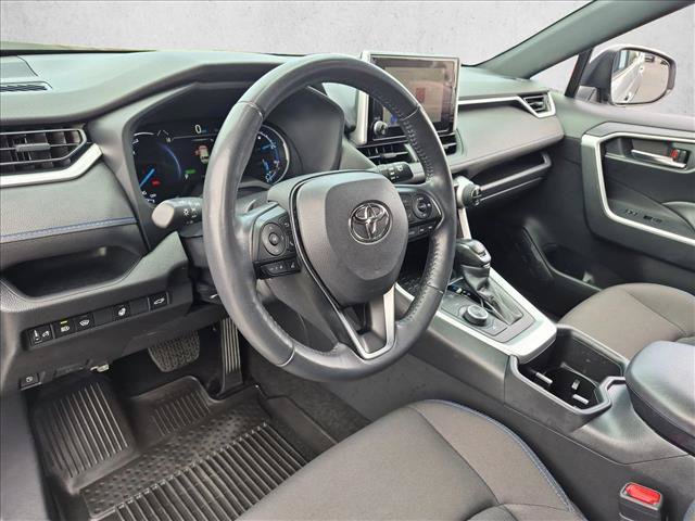 Used 2024 Toyota RAV4 SE w/ Convenience Package AWD/4WD image 14