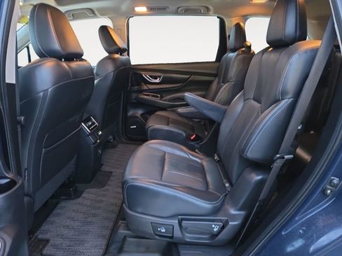 Used 2024 Subaru Ascent Limited w/ Technology Package image 13