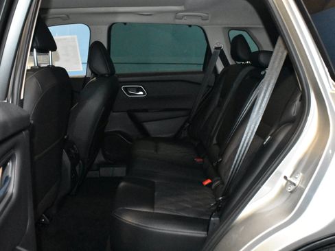 New 2026 Nissan Rogue Platinum AWD/4WD image 19