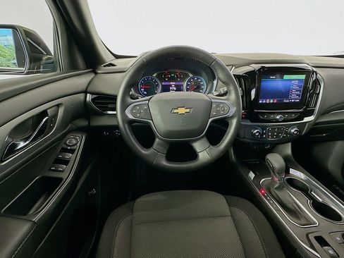 Used 2022 Chevrolet Traverse LT FWD image 22