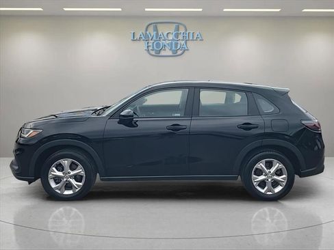 Used 2023 Honda HR-V LX image 2