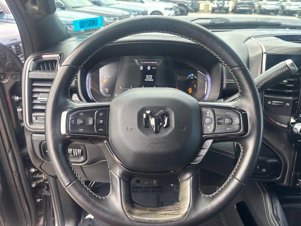 Certified 2025 RAM 3500 Limited AWD/4WD image 11