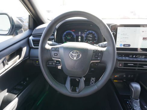 Used 2026 Toyota Camry XSE AWD/4WD image 14